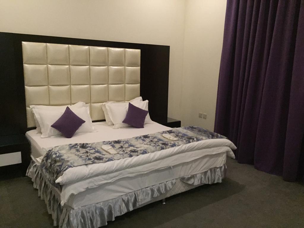 Terhal Hotel Suites Ha'il Zewnętrze zdjęcie